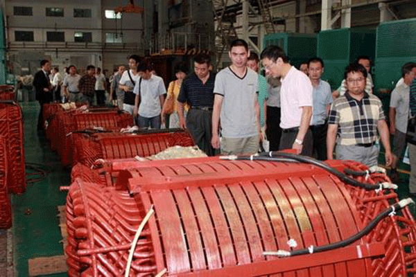 西安泰富西瑪高效節(jié)能電機(jī)在石油化工企業(yè)節(jié)能應(yīng)用。
