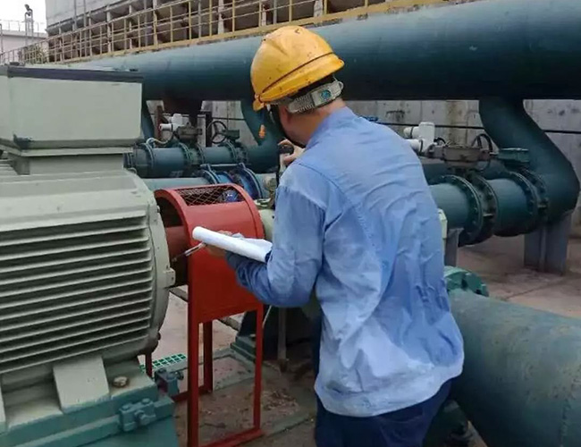 三相異步電機(jī)的電流過大是因?yàn)槿毕噙\(yùn)行嗎？